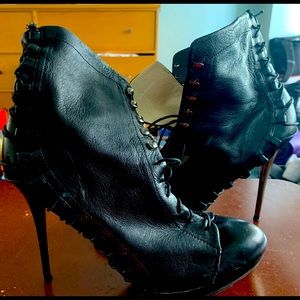 Stiletto boots